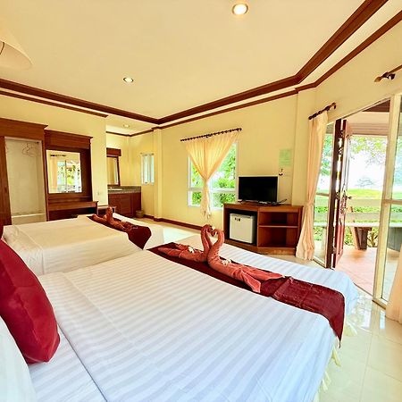 Lanta Palm Beach Resort , Beach Bungalow - Koh Lanta Exterior photo